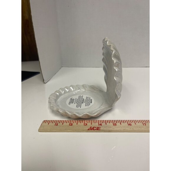 Bath & Body Works Pearl Clam Shell Ceramic Candle Holder White Mermaid - Picture 8 of 9